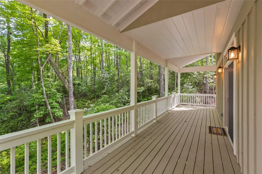 223 Sourwood Court Sapphire NC 28774