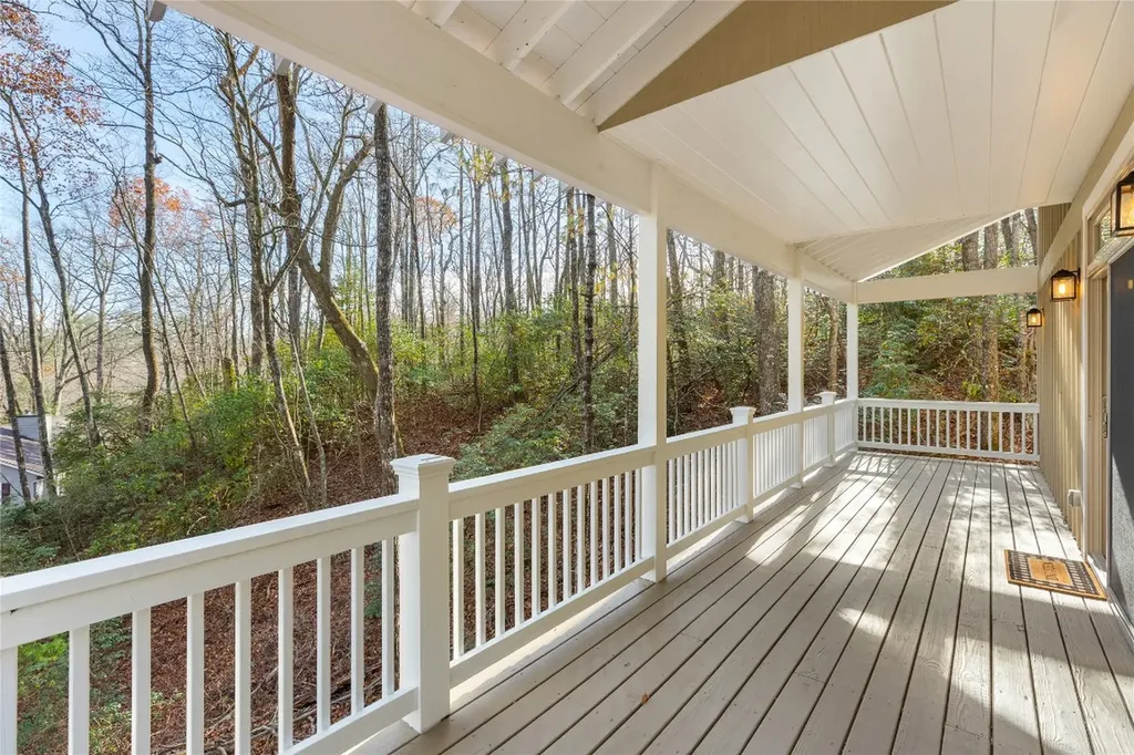 223 Sourwood Court Sapphire NC 28774