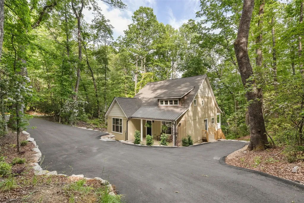 223 Sourwood Court Sapphire NC 28774
