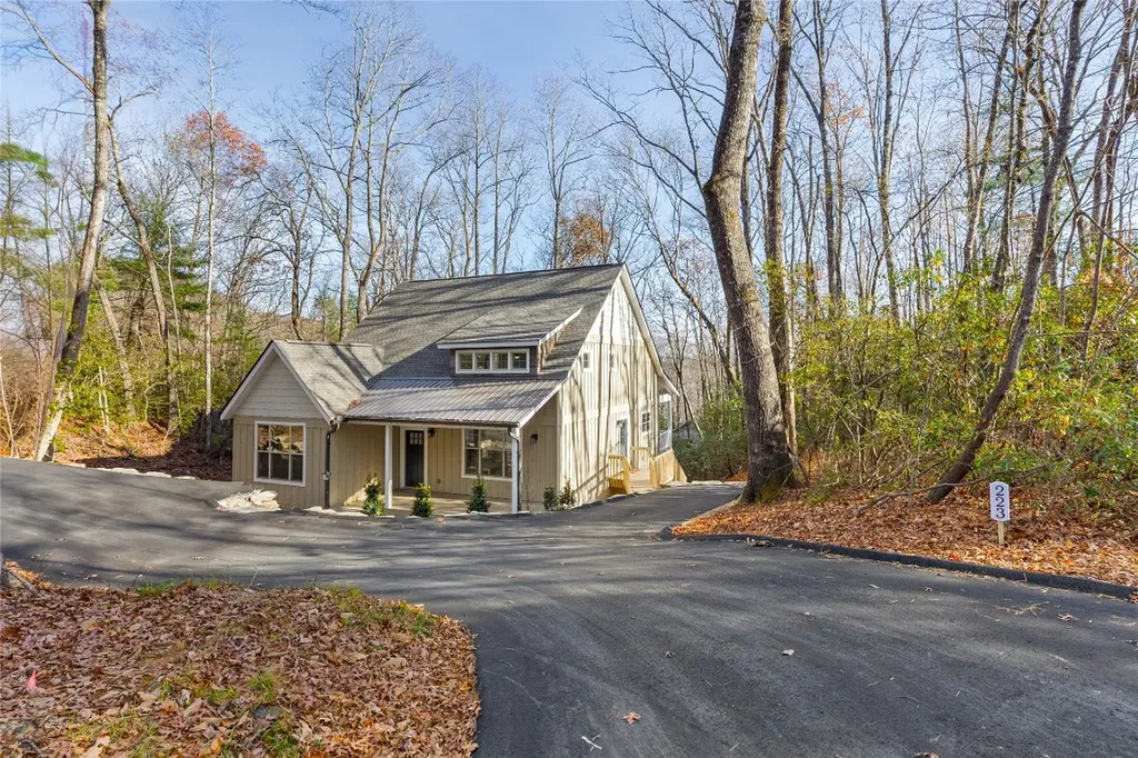 223 Sourwood Court Sapphire NC 28774