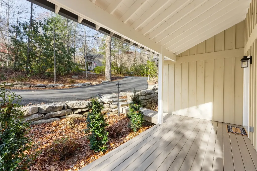 223 Sourwood Court Sapphire NC 28774