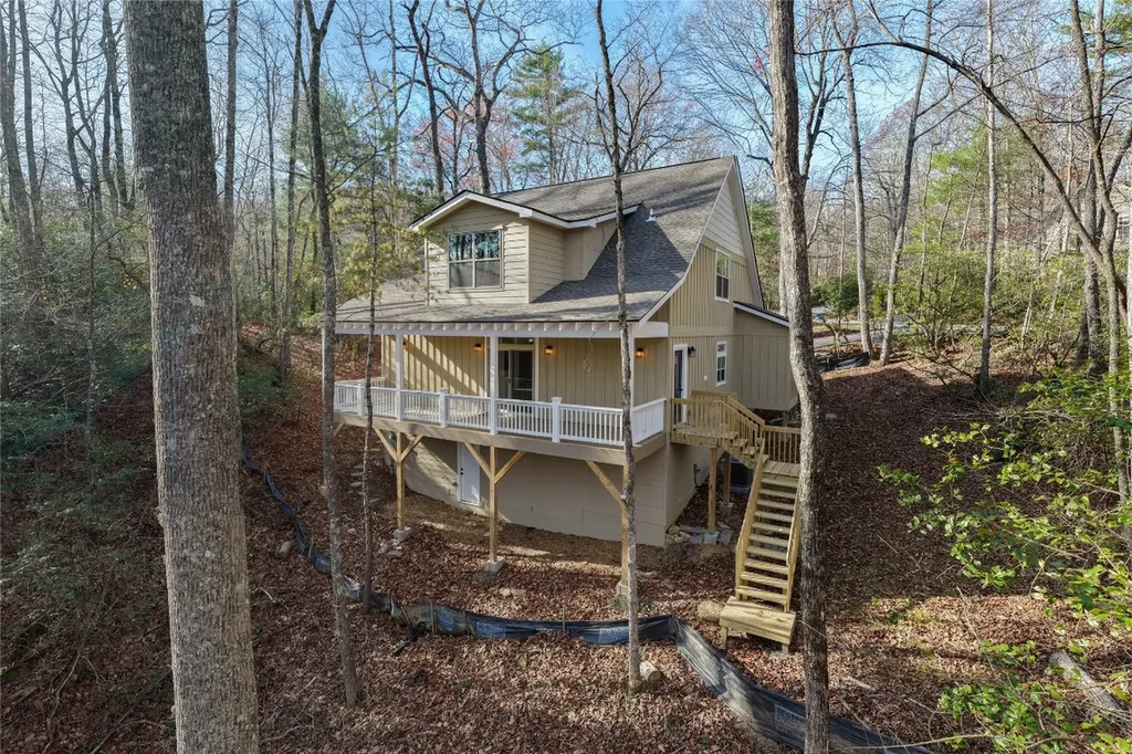 223 Sourwood Court Sapphire NC 28774