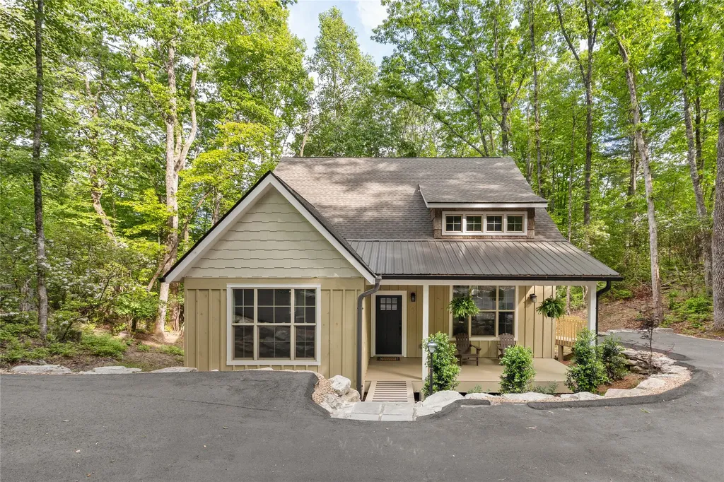 223 Sourwood Court Sapphire NC 28774