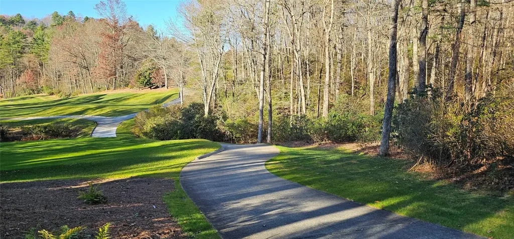 L002R Seminole Way Lake Toxaway NC 28747