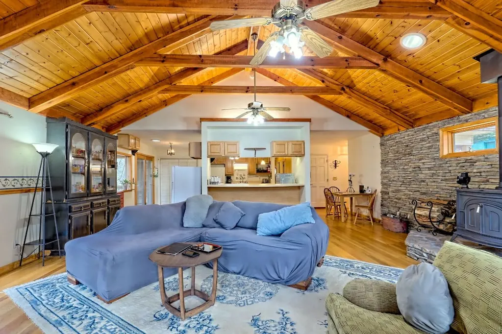 7829 Dillard Road Scaly Mountain NC 28775