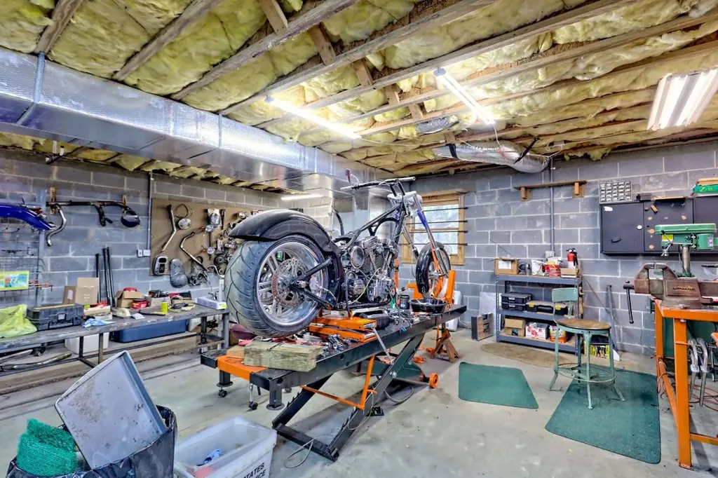 7829 Dillard Road Scaly Mountain NC 28775