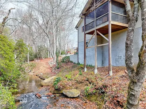 7829 Dillard Road Scaly Mountain NC 28775