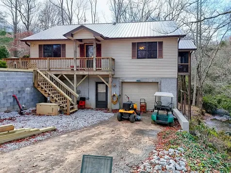 7829 Dillard Road Scaly Mountain NC 28775