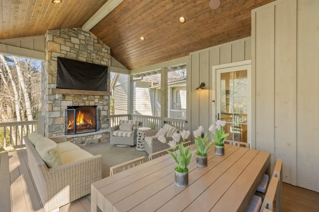 126 Blackmont Lane Cashiers NC 28717
