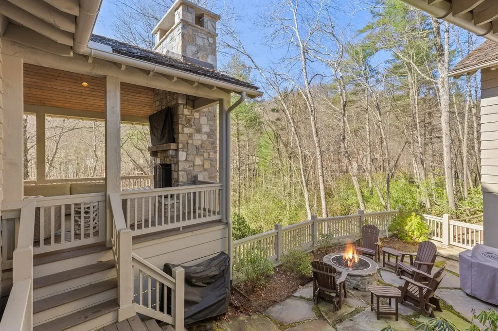 126 Blackmont Lane Cashiers NC 28717