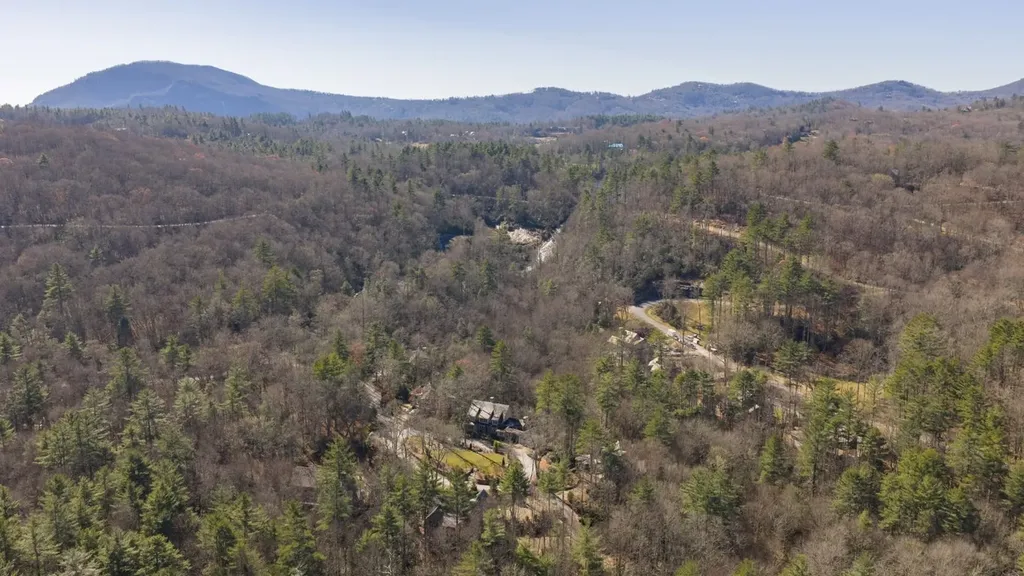 126 Blackmont Lane Cashiers NC 28717