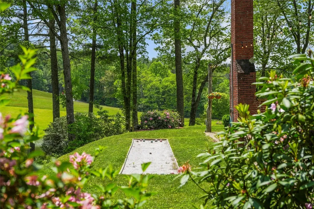 CT-21 Silver Run Road Cashiers NC 28717