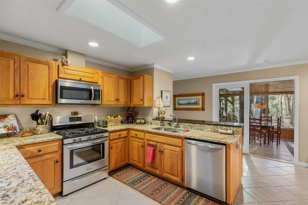 371 Dixon Drive Highlands NC 28741