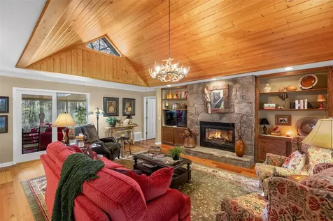 371 Dixon Drive Highlands NC 28741