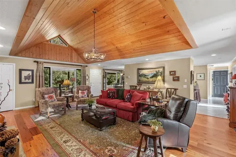 371 Dixon Drive Highlands NC 28741