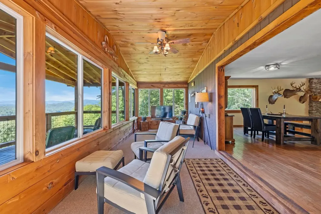 658 Johnson Road Brevard NC 28712