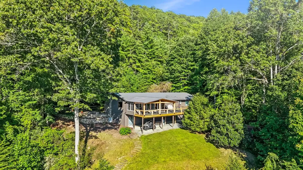 658 Johnson Road Brevard NC 28712