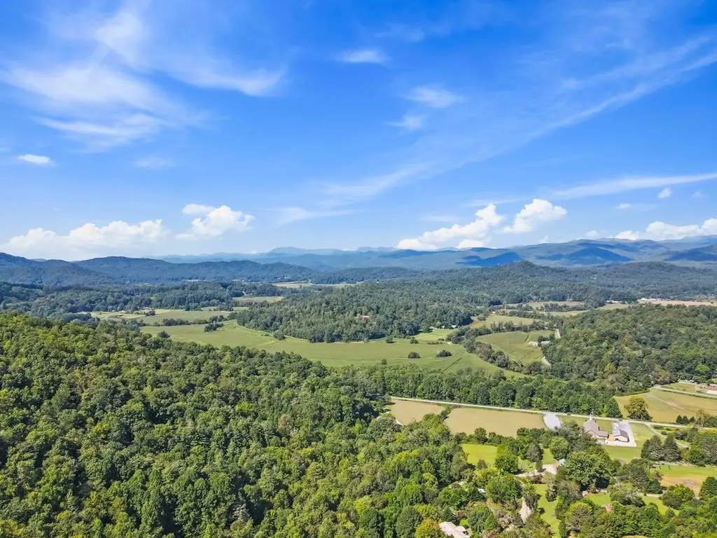 658 Johnson Road Brevard NC 28712