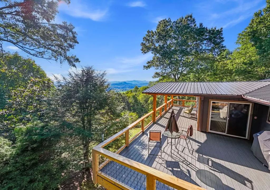 658 Johnson Road Brevard NC 28712