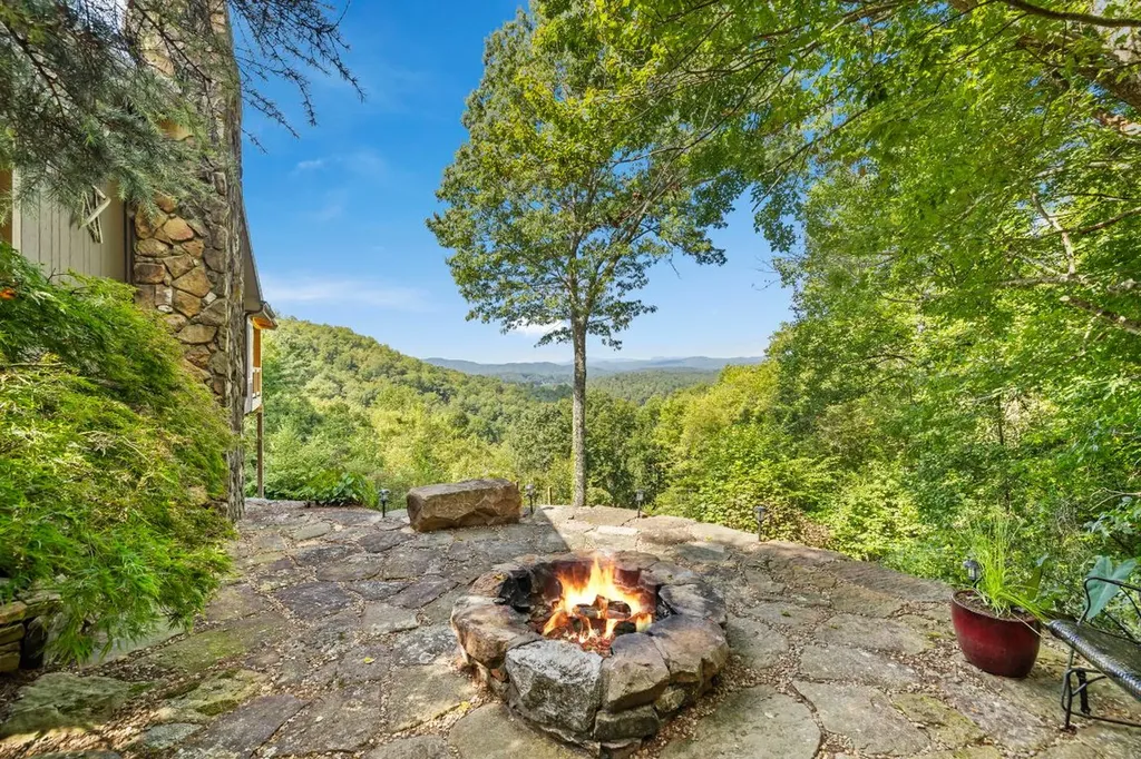 658 Johnson Road Brevard NC 28712