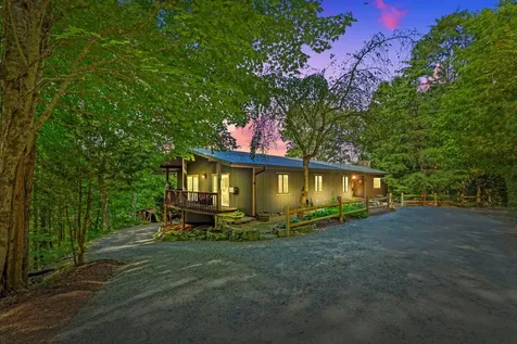 658 Johnson Road Brevard NC 28712