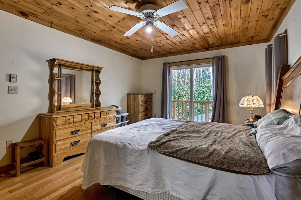 188 Valentine Lane Highlands NC 28741