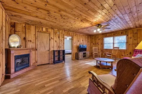 188 Valentine Lane Highlands NC 28741