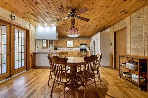 188 Valentine Lane Highlands NC 28741