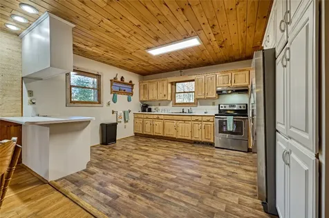 188 Valentine Lane Highlands NC 28741