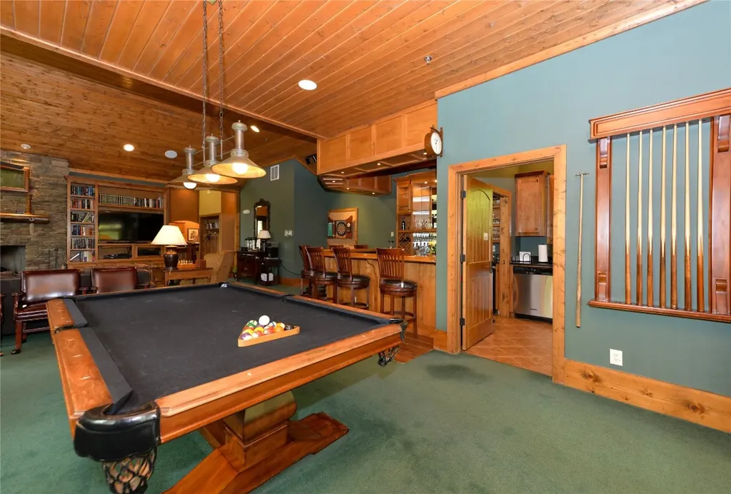 256 Scotch Highlands Loop Sapphire NC 28774