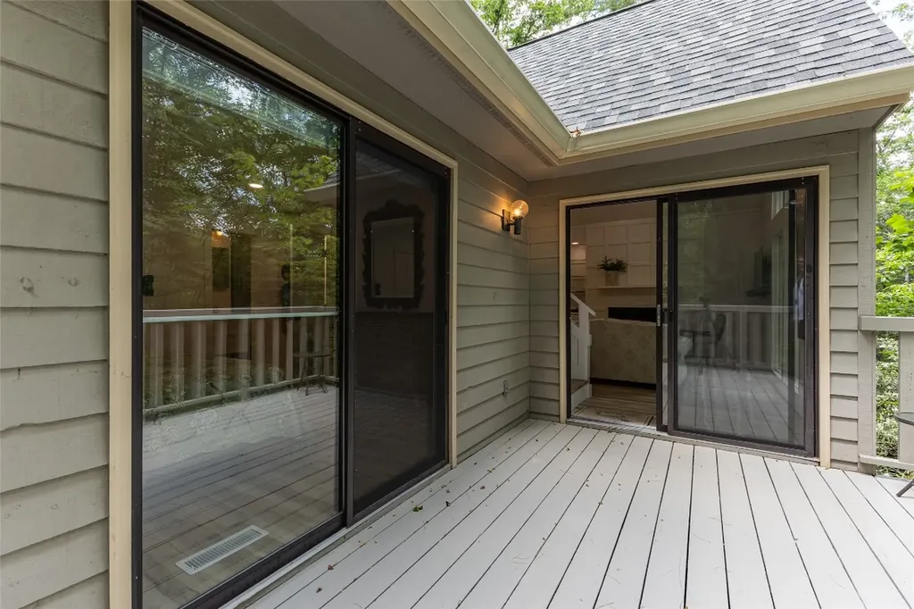 49 Kiwi Lane Sapphire NC 28774