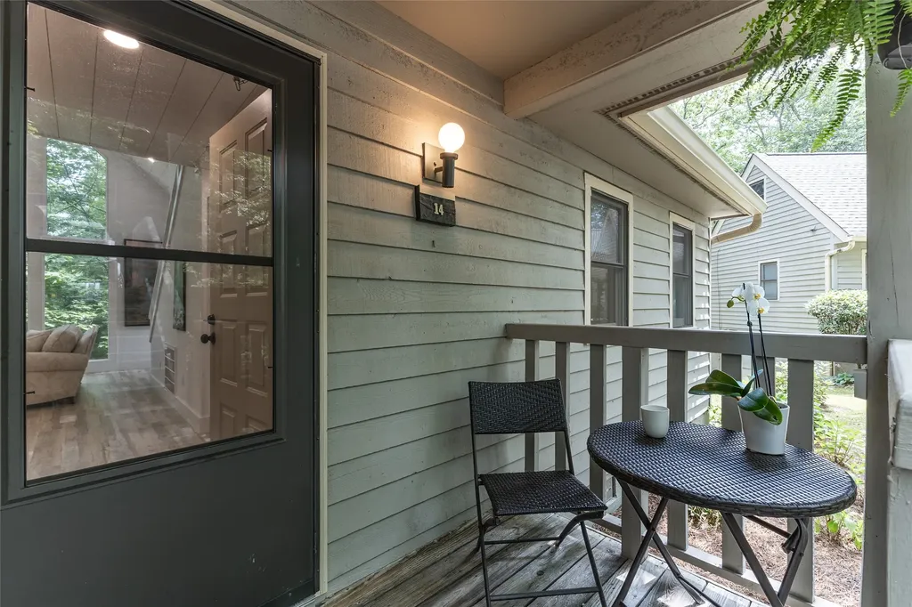 49 Kiwi Lane Sapphire NC 28774