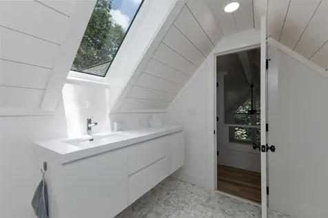 49 Kiwi Lane Sapphire NC 28774