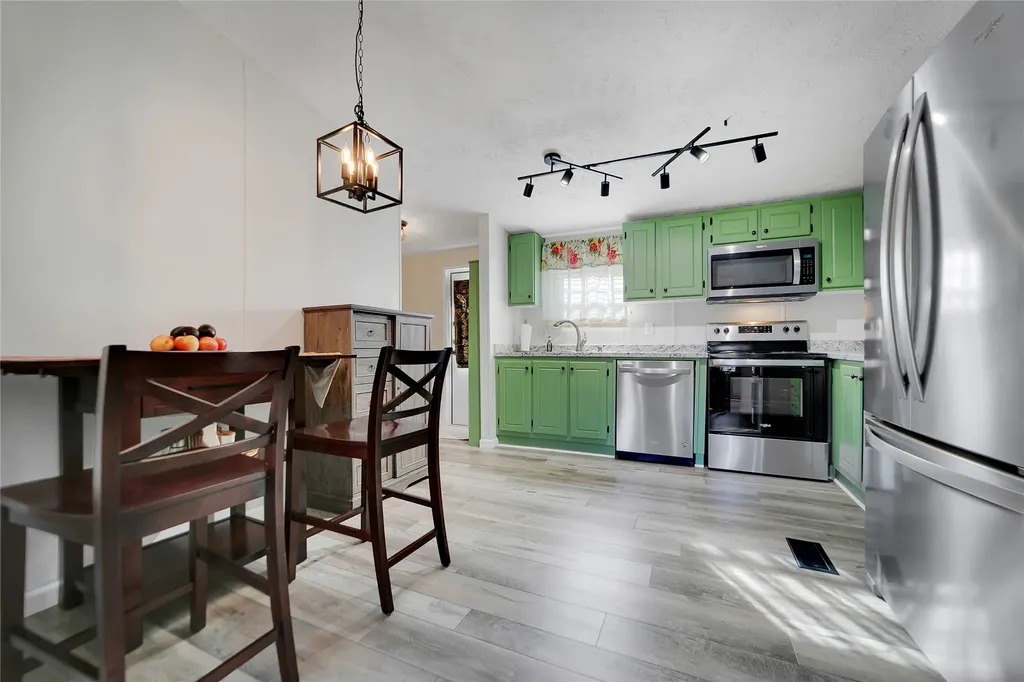 33 N Shadow Run Balsam Grove NC 28708