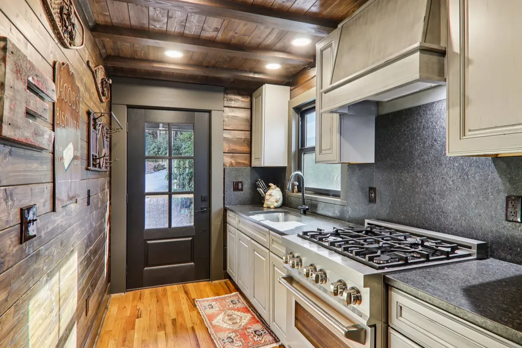 408 Little Elbow Mountain Road Lake Toxaway NC 28747