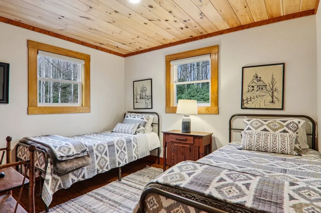 408 Little Elbow Mountain Road Lake Toxaway NC 28747
