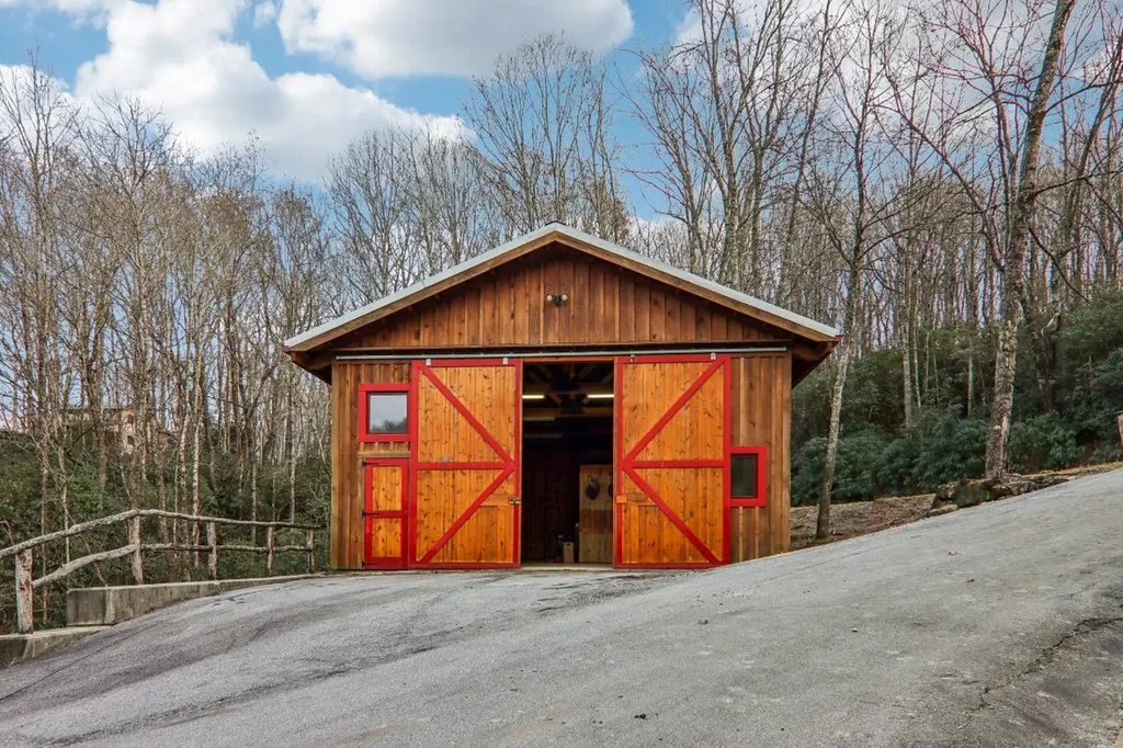 408 Little Elbow Mountain Road Lake Toxaway NC 28747