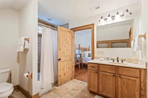 41 W Lance Road Cashiers NC 28717