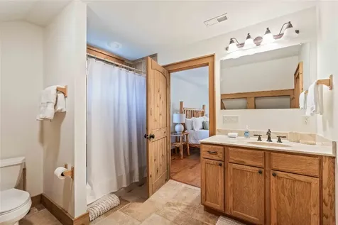 41 W Lance Road Cashiers NC 28717