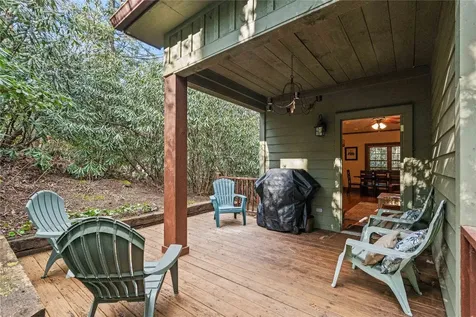 41 W Lance Road Cashiers NC 28717