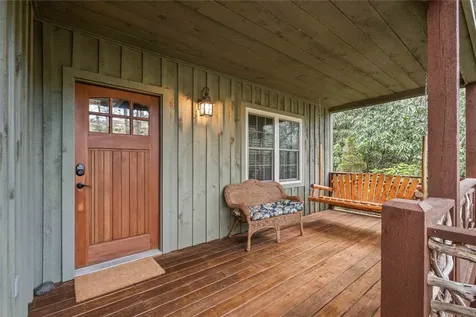 41 W Lance Road Cashiers NC 28717