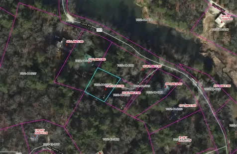 41 W Lance Road Cashiers NC 28717