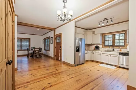 41 W Lance Road Cashiers NC 28717