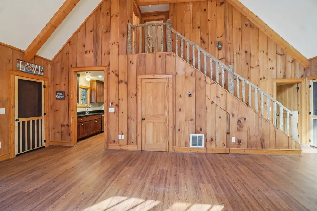 102 Knobster Way Glenville NC 28736