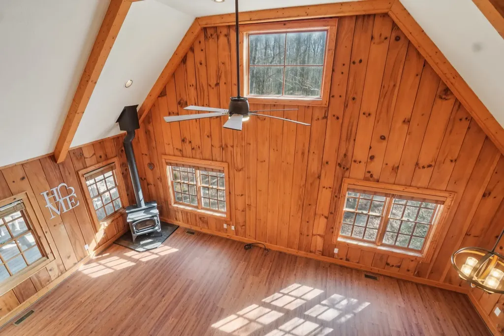 102 Knobster Way Glenville NC 28736