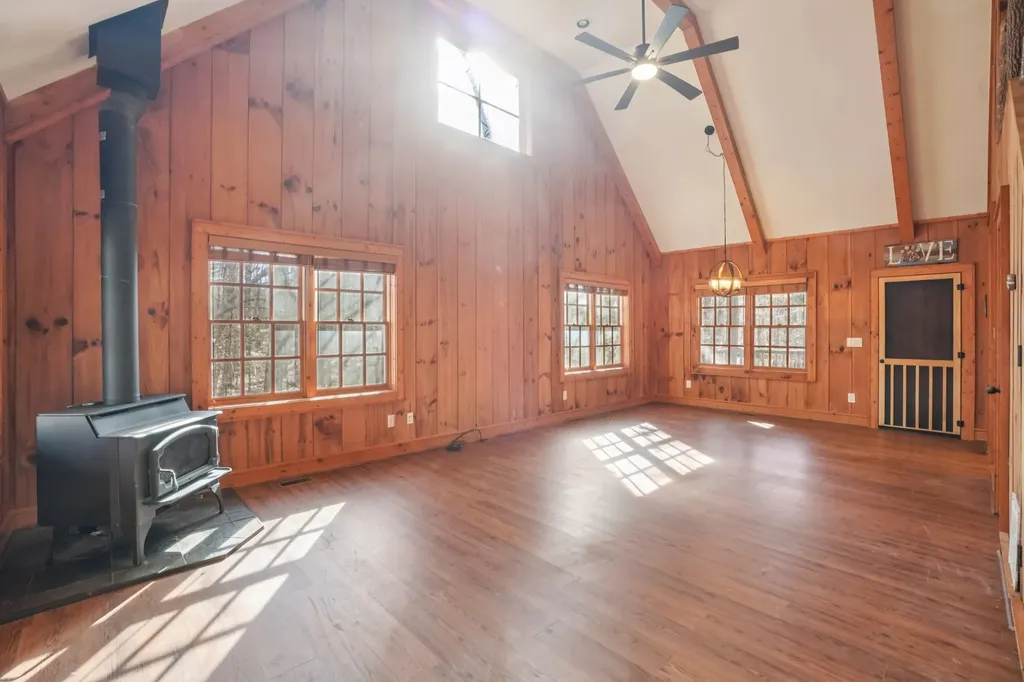 102 Knobster Way Glenville NC 28736