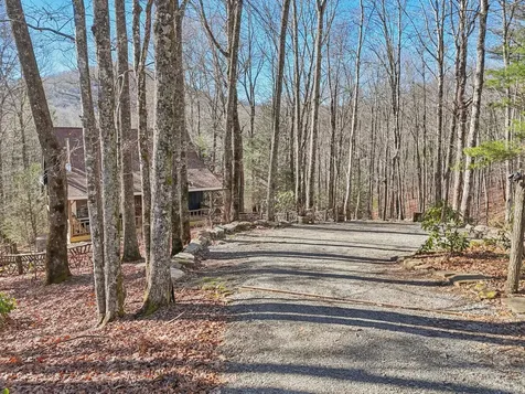 102 Knobster Way Glenville NC 28736