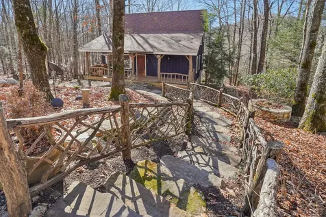 102 Knobster Way Glenville NC 28736