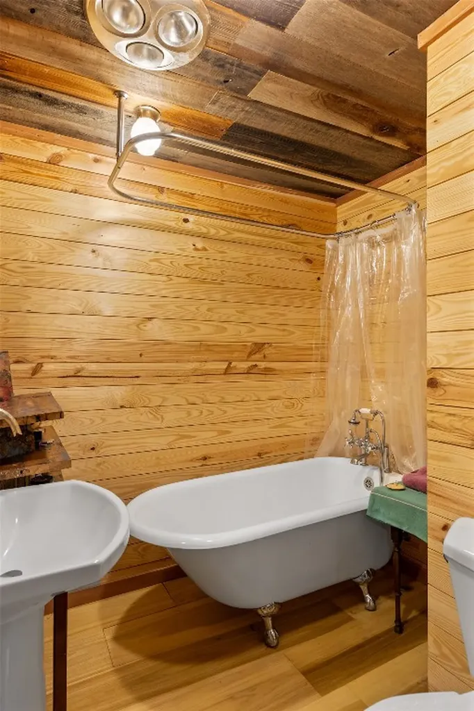 24 Flintlock Road Cullowhee NC 28723