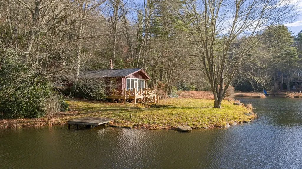 24 Flintlock Road Cullowhee NC 28723